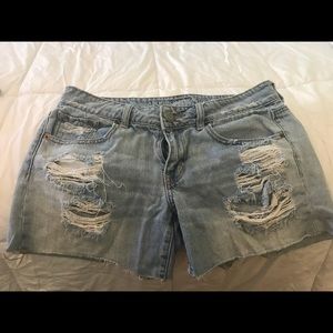 American eagle 🦅 ripped jean shorts